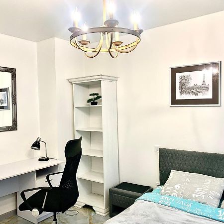 4-Room Jacuzzi Apartment Lemberg Exterior foto