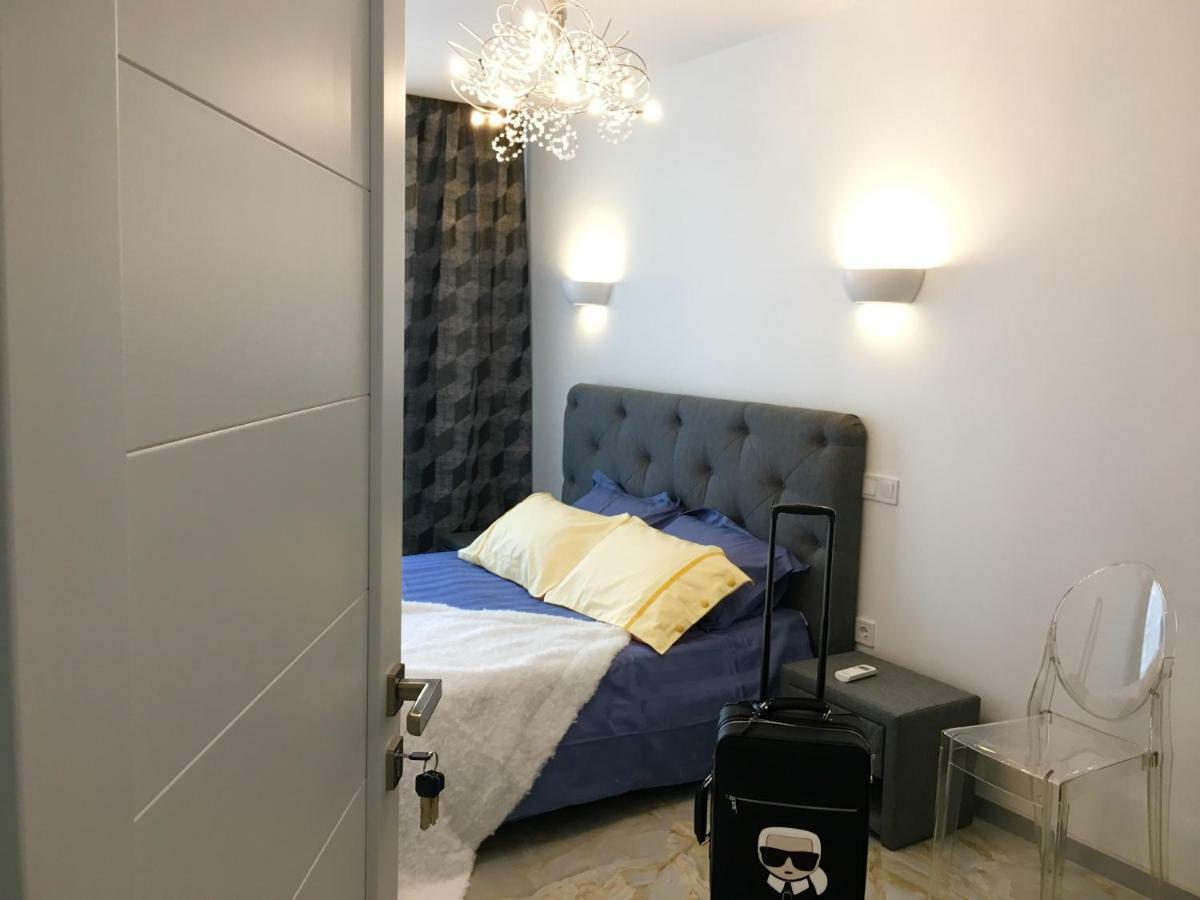 4-Room Jacuzzi Apartment Lemberg Exterior foto