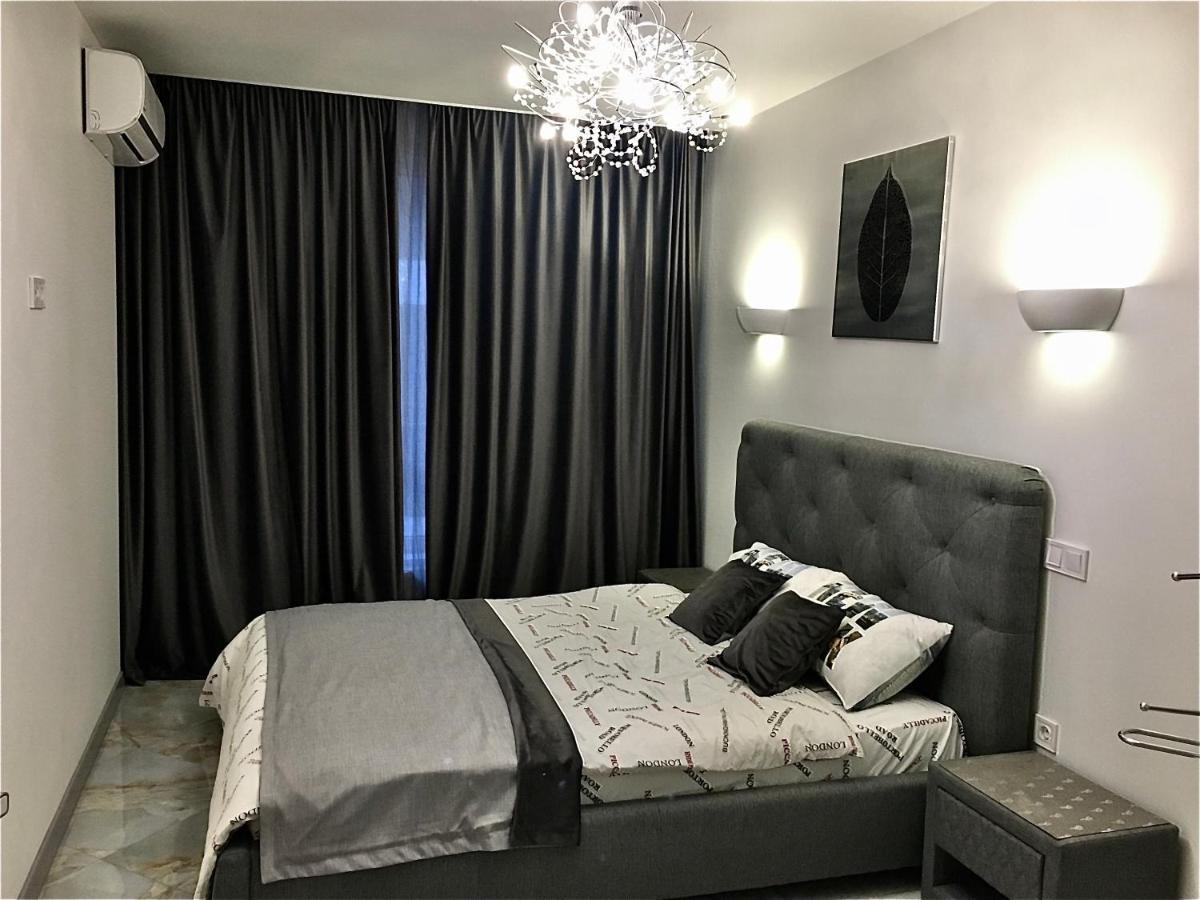 4-Room Jacuzzi Apartment Lemberg Exterior foto